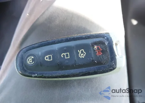 2014 Ford Focus Titanium z USA, uszkodzony, nr VIN 1FADP3J21EL409733